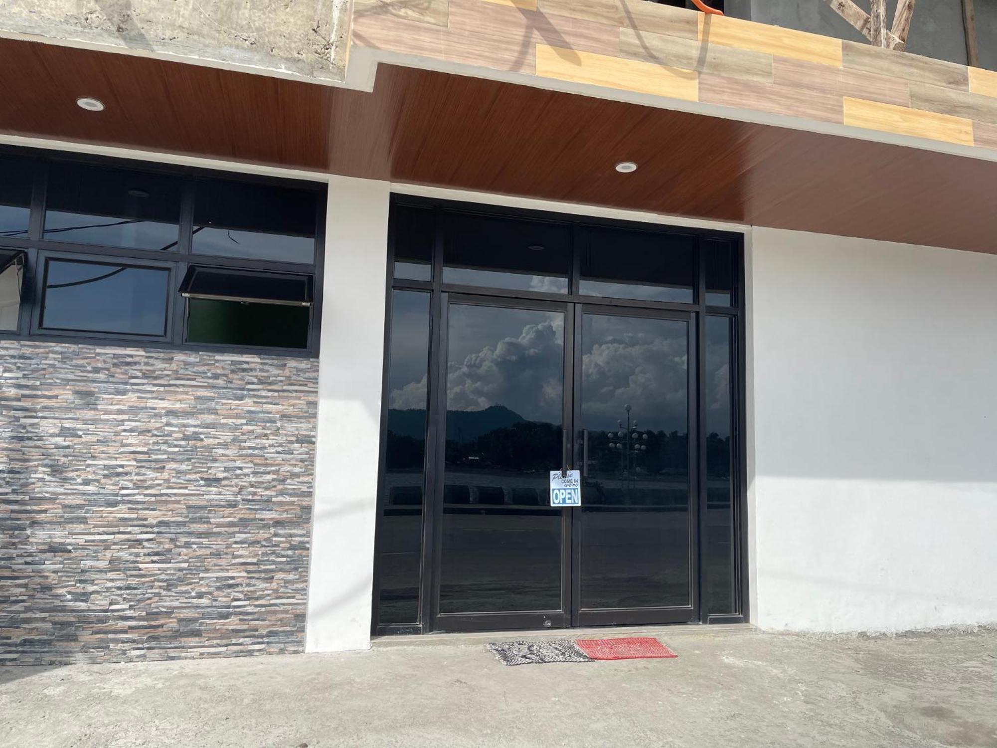 Dapitan Travellers Inn Exteriör bild